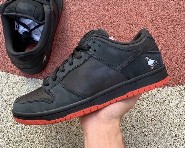 1s basketball shoes men women black white heritage bred patent hype royal dark mocha shadow mens sports sneakers shoe size 36-46
1s basketball shoes men women black white heritage bred patent hype royal dark mocha shadow mens sports sneakers shoe size 36-46