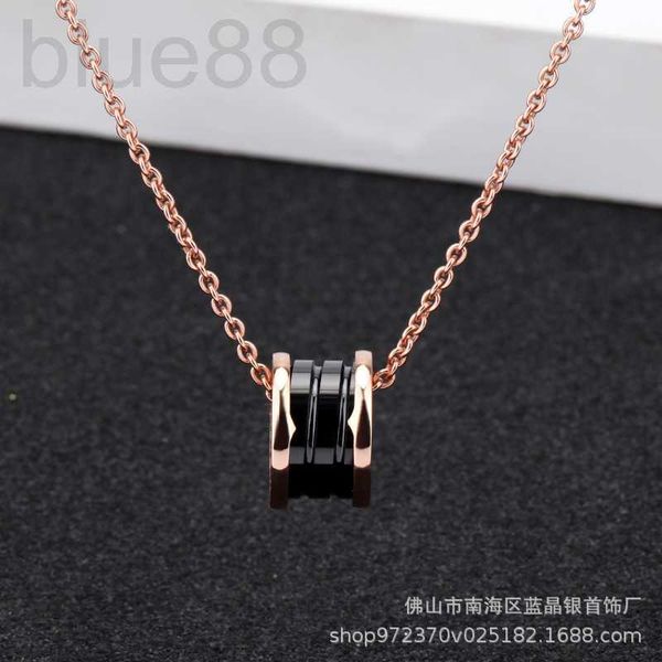 chain designer 925 sterling silver full diamond spring black and white ceramic small man waist necklace 18k rose gold light luxury pendant f
chain designer 925 sterling silver full diamond spring black and white ceramic small man waist necklace 18k rose gold light luxury pendant f