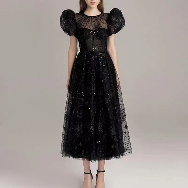 casual dresses designer fashion summer embroidery mesh sequine party dress luxury women o neck puff sleeve black high waist midi vestidos 23, Black;gray
casual dresses designer fashion summer embroidery mesh sequine party dress luxury women o neck puff sleeve black high waist midi vestidos 23, Black;gray