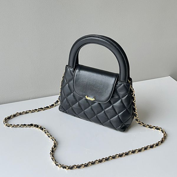 23ss vintage womens handle tote bags black diamond lattice purse with gold metal hardware matelasse chain crossbody shoulder handbags lambsk
23ss vintage womens handle tote bags black diamond lattice purse with gold metal hardware matelasse chain crossbody shoulder handbags lambsk