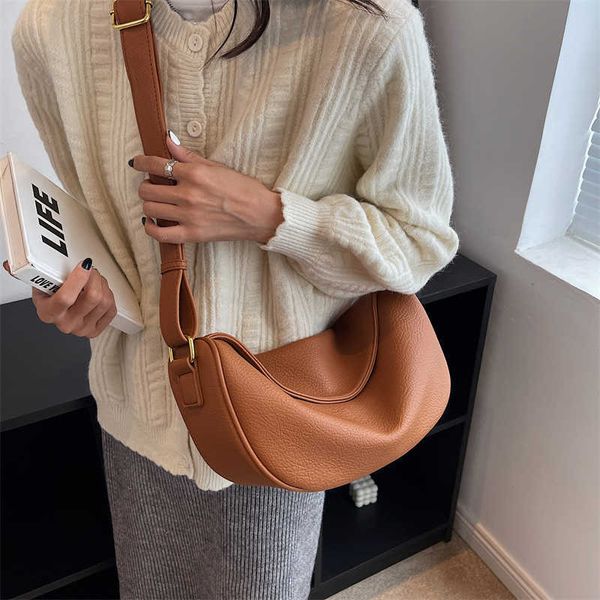shoulder bags large crossbody for women winter high capacity handbags solid soft female travel hobos bag 230322
shoulder bags large crossbody for women winter high capacity handbags solid soft female travel hobos bag 230322