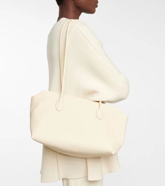 evening bags handle the same style commuting simple cowhide handbag suede lcu row large capacity tote 230329
evening bags handle the same style commuting simple cowhide handbag suede lcu row large capacity tote 230329