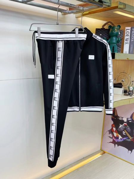 autumn new2023 designer mens tracksuit sets sports suit tracksuits jogger suits jacket pants set man fashion clothing sporting coats, Gray
autumn new2023 designer mens tracksuit sets sports suit tracksuits jogger suits jacket pants set man fashion clothing sporting coats, Gray