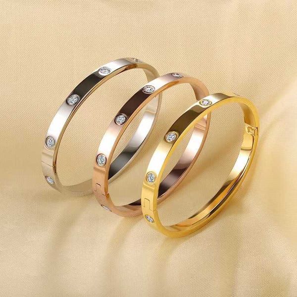 designer bracelet love bangle jewelry titanium steel 18k gold classic clasp heart shaped generation korean version trend x7p4, Black
designer bracelet love bangle jewelry titanium steel 18k gold classic clasp heart shaped generation korean version trend x7p4, Black