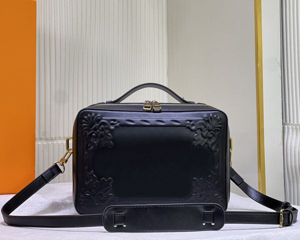 2023 fashion designer crossbody bag luxury handbags mens womens leather shoulder bags embossed flower letters catwalk show cross body make-u
2023 fashion designer crossbody bag luxury handbags mens womens leather shoulder bags embossed flower letters catwalk show cross body make-u