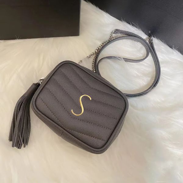womens men lou camera tassel quilted bag genuine leather metal chain handbags luxury designers city shoulder bags strap famous clutch crossb
womens men lou camera tassel quilted bag genuine leather metal chain handbags luxury designers city shoulder bags strap famous clutch crossb