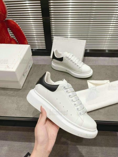 mens womens luxury velvet suede casual shoes designer white shoe leather lace up men fashion platform oversized sneakers black chaussures de
mens womens luxury velvet suede casual shoes designer white shoe leather lace up men fashion platform oversized sneakers black chaussures de