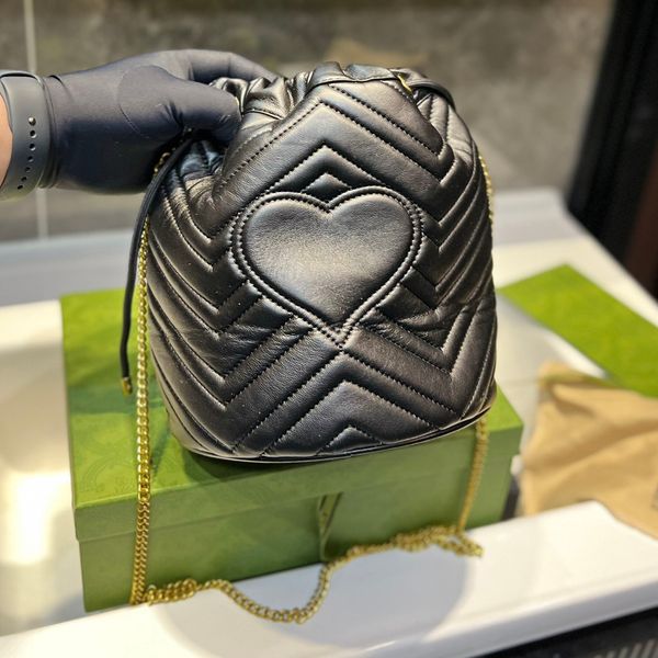 bucket bag totes bags luxury designer brand fashion shoulder handbags women letter purse phone bag wallet metallic love drawstring
bucket bag totes bags luxury designer brand fashion shoulder handbags women letter purse phone bag wallet metallic love drawstring