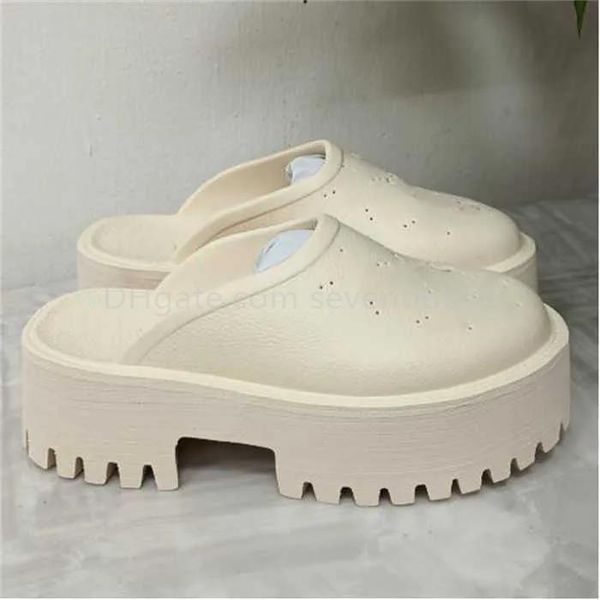 2023 luxury brand designer sandals women platform perforated slippers made of transparent materials fashionable lovely sunny beach woman, Black
2023 luxury brand designer sandals women platform perforated slippers made of transparent materials fashionable lovely sunny beach woman, Black