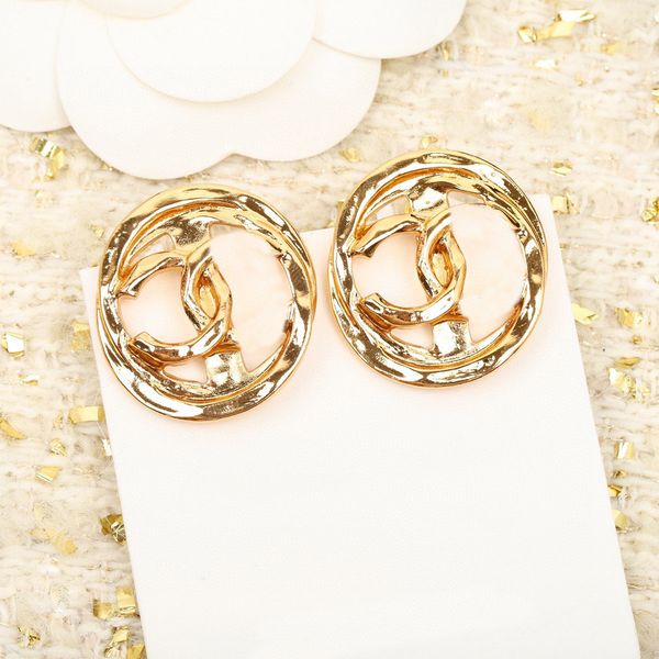 2023 luxury quality charm stud earring with oval shape in 18k gold plated have box stamp ps7735a, Golden
2023 luxury quality charm stud earring with oval shape in 18k gold plated have box stamp ps7735a, Golden