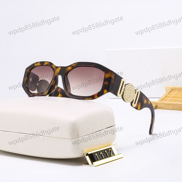 2023 small box sunglasses designer letter womens mens goggle senior eyewear for women eyeglasses frame vintage metal sun glasses, White;black
2023 small box sunglasses designer letter womens mens goggle senior eyewear for women eyeglasses frame vintage metal sun glasses, White;black