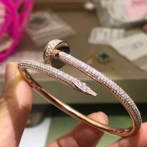 designer carti bracelet bangle bangle bracelet women's colorless full diamond bracelet buckle simple rose gold cool, Black
designer carti bracelet bangle bangle bracelet women's colorless full diamond bracelet buckle simple rose gold cool, Black