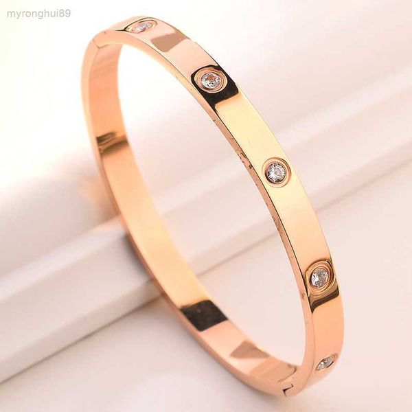 bangle titanium steel can take a bath, simple and generous, light luxurious, high-end fashion shiny ins, color fast rose bracelet 9ugd, Black 
bangle titanium steel can take a bath, simple and generous, light luxurious, high-end fashion shiny ins, color fast rose bracelet 9ugd, Black