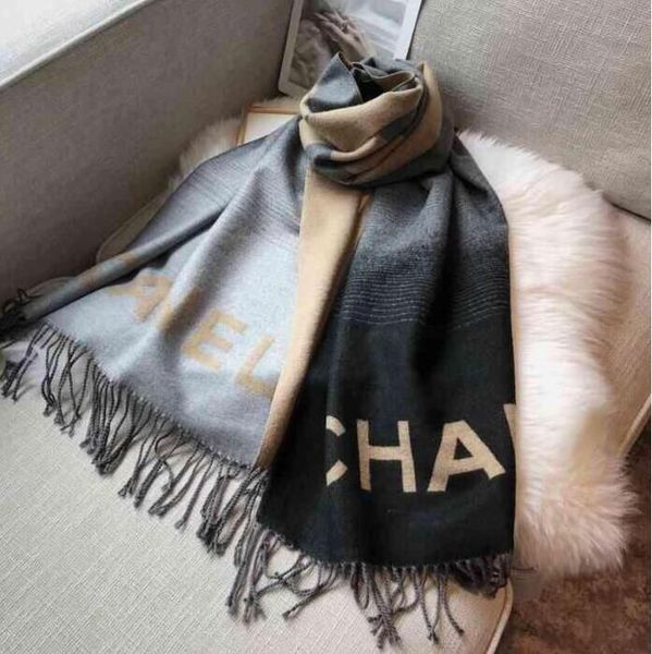 Designer Echarpe Classic Cashmere Warm Scarf Mens and Womens Winter Large Mono Silk Scarf
Designer Echarpe Classic Cashmere Warm Scarf Mens and Womens Winter Large Mono Silk Scarf