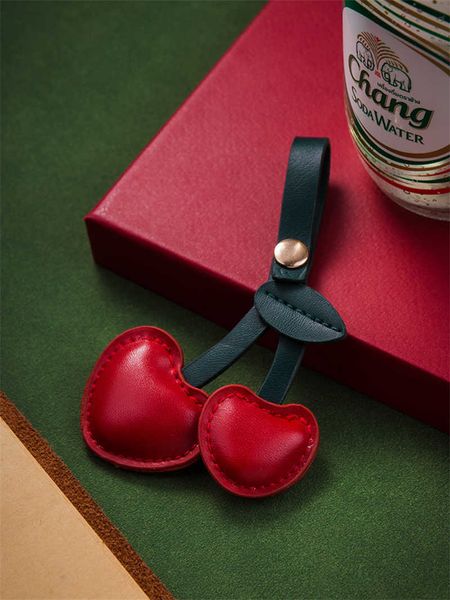 key rings creative small cherry key chain pastoral style leather fruit key chain pendant bag pendant car key chain ring small accessories aa, Slivery;golden
key rings creative small cherry key chain pastoral style leather fruit key chain pendant bag pendant car key chain ring small accessories aa, Slivery;golden