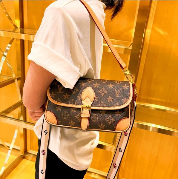 fashion brand design shoulder bag for women bags handbag handbags lady messenger luxury designers crossbody tote wallet luxurybag116
fashion brand design shoulder bag for women bags handbag handbags lady messenger luxury designers crossbody tote wallet luxurybag116