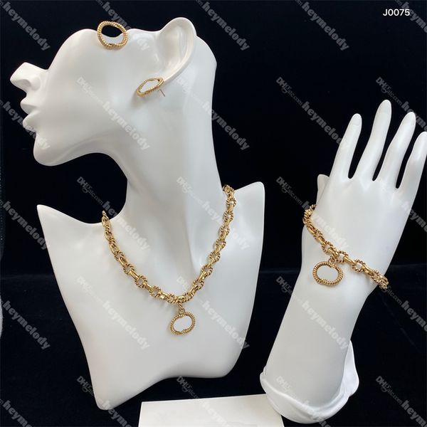 luxury thick chains necklaces bracelet interlocking letters bracelets gold pendants necklaces jewelry sets with box, Silver
luxury thick chains necklaces bracelet interlocking letters bracelets gold pendants necklaces jewelry sets with box, Silver