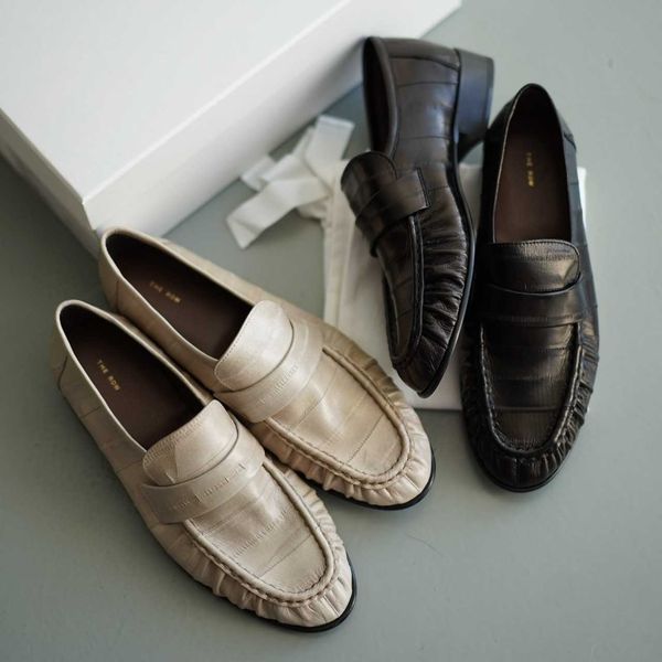 the row the * row eel leather lefu shoes from dongguan 2023 new fashion genuine leather single shoes casual leather shoes 6gck, Black
the row the * row eel leather lefu shoes from dongguan 2023 new fashion genuine leather single shoes casual leather shoes 6gck, Black