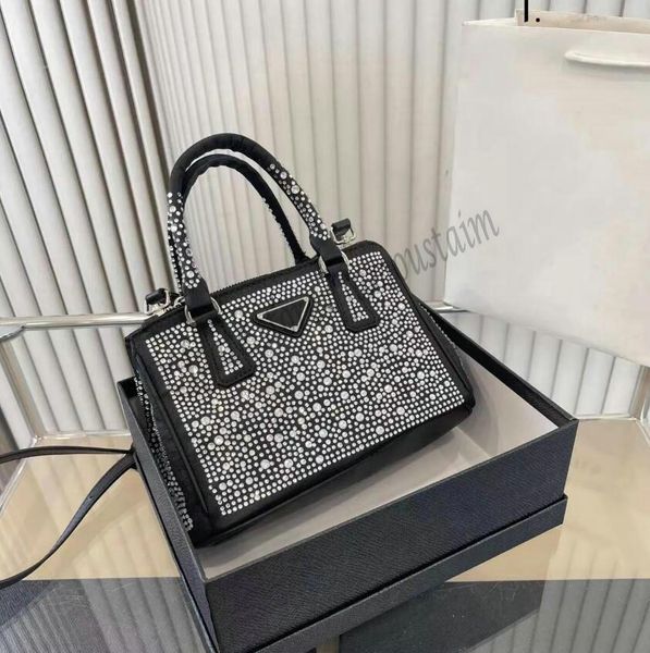 womens designers crystal evening bag tote luxurys handbags silk diamond small black shiny bling 2023 ladies shouler crossbody bags
womens designers crystal evening bag tote luxurys handbags silk diamond small black shiny bling 2023 ladies shouler crossbody bags