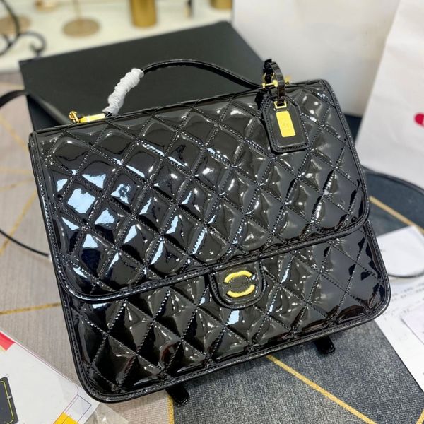 2023 designer backpack style backpack high capacity 22k lacquer leather women's backpack classic diamond chain bag
2023 designer backpack style backpack high capacity 22k lacquer leather women's backpack classic diamond chain bag