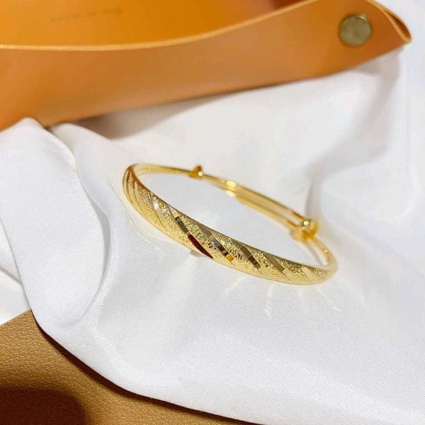 designer carti bracelet fashion bangle korean shiny diamond personalized bracelet women's titanium steel rose gold fashion colorless br, Black
designer carti bracelet fashion bangle korean shiny diamond personalized bracelet women's titanium steel rose gold fashion colorless br, Black