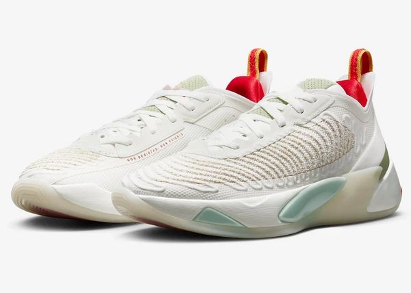 luka 1 year of the rabbit basketball shoes men safari fire red jumpmen sports shoe with box size us7-us12
luka 1 year of the rabbit basketball shoes men safari fire red jumpmen sports shoe with box size us7-us12
