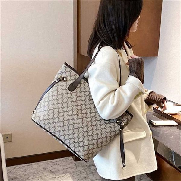 2023 designer bag handbag trendy handbags large female student korean version versatile temperament large
2023 designer bag handbag trendy handbags large female student korean version versatile temperament large