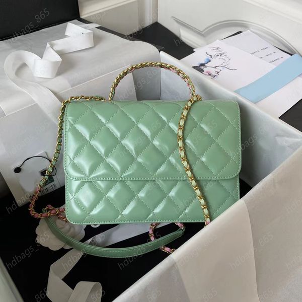 10a mirror quality fashion small flap pocket bag women's 22cm bright face calfskin handle hollowed out designer handbag one shoulder ba
10a mirror quality fashion small flap pocket bag women's 22cm bright face calfskin handle hollowed out designer handbag one shoulder ba