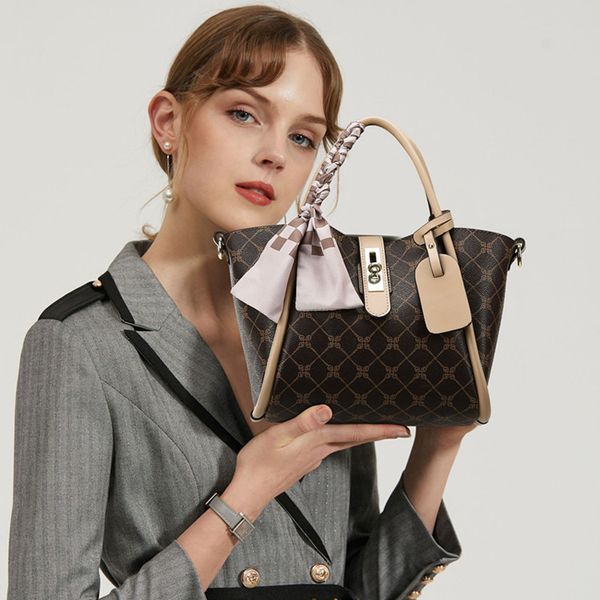 manufacturer wholesale womens bags european and american texture silk scarf portable bucket bag middle-aged womens retro presbyopic shoulder
manufacturer wholesale womens bags european and american texture silk scarf portable bucket bag middle-aged womens retro presbyopic shoulder