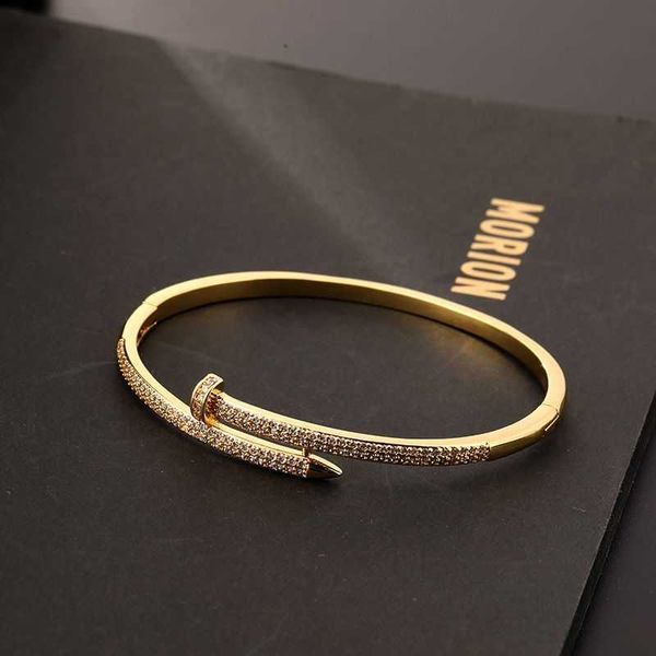 2023 designer carti bracelet fashion bangle personalized micro inlaid bracelet for women's light luxury small style high level design o, Black
2023 designer carti bracelet fashion bangle personalized micro inlaid bracelet for women's light luxury small style high level design o, Black