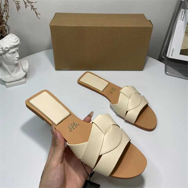 2023 womens slippers flat-soled cow leather sandals open-toed slides back empty beach shoes, Black
2023 womens slippers flat-soled cow leather sandals open-toed slides back empty beach shoes, Black