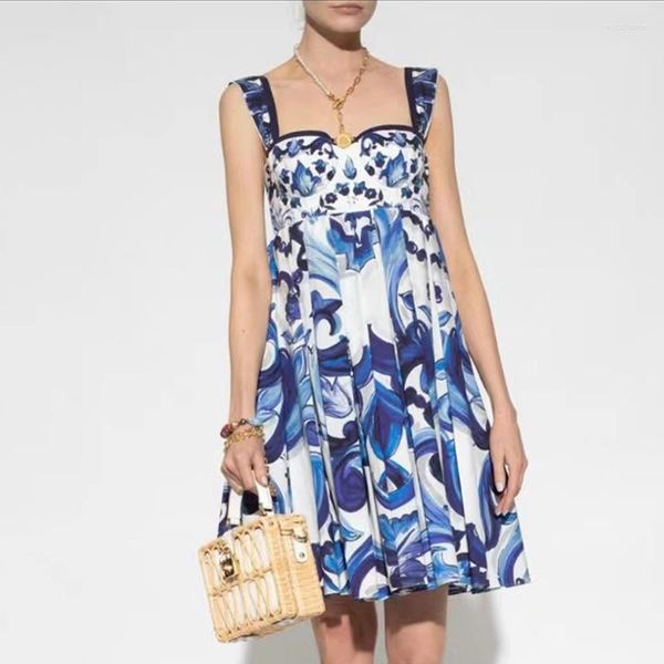 casual dresses fashion designer summer cotton dress women italian spaghetti strap sicilian blue flower print vacation short ladies, Black;gray
casual dresses fashion designer summer cotton dress women italian spaghetti strap sicilian blue flower print vacation short ladies, Black;gray