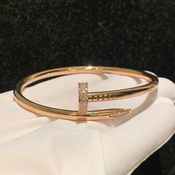 designer carti bracelet bangle high version silver classic bracelet shaped precision red bracelet high luxury men and women, Black
designer carti bracelet bangle high version silver classic bracelet shaped precision red bracelet high luxury men and women, Black