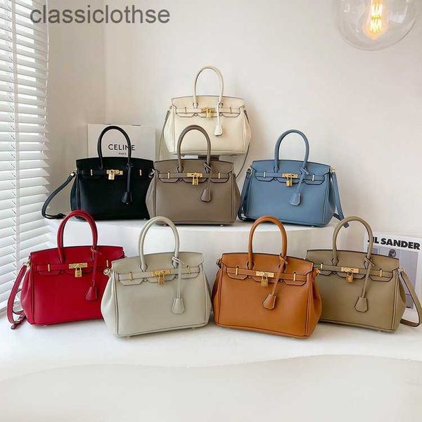 original edition designer herms briks bags online store 2023 new fashion versatile portable one shoulder oblique span women's bag
original edition designer herms briks bags online store 2023 new fashion versatile portable one shoulder oblique span women's bag