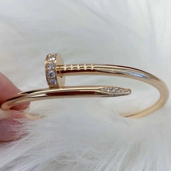 designer carti bracelet bangle bracelet men and women fashion ins couple colorless fashion trend ancient style simple and elegant advanced s, Black
designer carti bracelet bangle bracelet men and women fashion ins couple colorless fashion trend ancient style simple and elegant advanced s, Black
