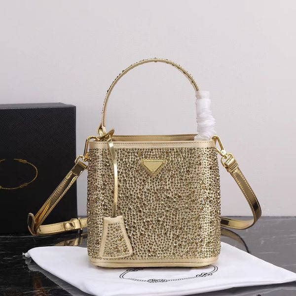 fashion bucket shoulder bag crystal diamond metal sequins logo large capacity classic real leather designer luxury bag
fashion bucket shoulder bag crystal diamond metal sequins logo large capacity classic real leather designer luxury bag