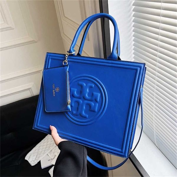 2023 designer bag handbag trendy women's single messenger handbag large capacity tote
2023 designer bag handbag trendy women's single messenger handbag large capacity tote