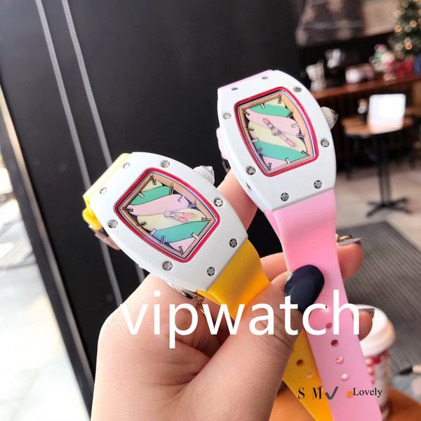 new luxury women's watch fashion classic silicone strap quartz battery 2023, Slivery;brown
new luxury women's watch fashion classic silicone strap quartz battery 2023, Slivery;brown