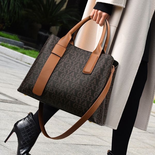 surrogate shopping 2022 new light luxury high-grade womens handbag temperament commute soft leather printing large capacity totes
surrogate shopping 2022 new light luxury high-grade womens handbag temperament commute soft leather printing large capacity totes