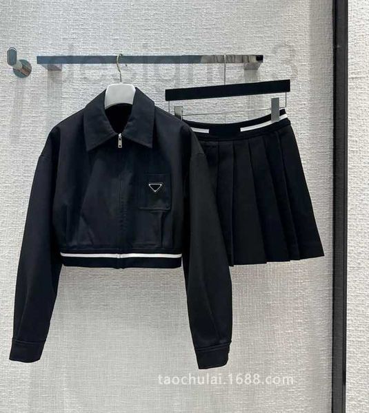 two piece dress designer high-end college girl jacket a-line pleated skirt suit vz1n, White
two piece dress designer high-end college girl jacket a-line pleated skirt suit vz1n, White