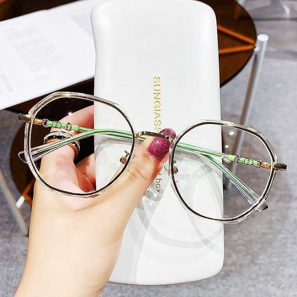 designer glasses new irregular tr90 transparent frame anti blue light flat lens female korean version plain face myopia glasses, White;black
designer glasses new irregular tr90 transparent frame anti blue light flat lens female korean version plain face myopia glasses, White;black