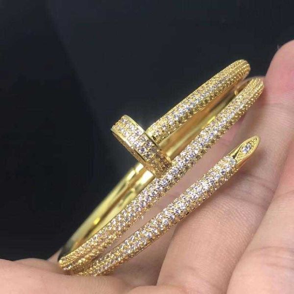 designer carti bracelet fashion bangle titanium steel high full of zirconium double-ring bracelet with zircon personality bracelet, Black
designer carti bracelet fashion bangle titanium steel high full of zirconium double-ring bracelet with zircon personality bracelet, Black