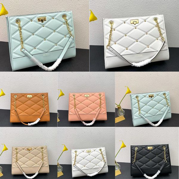 5a handbag luxury designer lady's tote bags leather messenger shoulder bag large capacity rivets decorate travel shopping bags metal ch
5a handbag luxury designer lady's tote bags leather messenger shoulder bag large capacity rivets decorate travel shopping bags metal ch