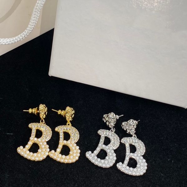 2023 new designer letter b stud pendant earrings gold silver diamond pearl for women jewelry punk ear stud high quality, Golden;silver
2023 new designer letter b stud pendant earrings gold silver diamond pearl for women jewelry punk ear stud high quality, Golden;silver