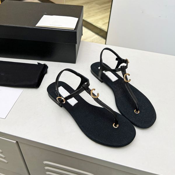 designer slides luxury channel outdoor beach shoes women sandals fashion p leather comfortable and breathable cc new pattern slippers
designer slides luxury channel outdoor beach shoes women sandals fashion p leather comfortable and breathable cc new pattern slippers