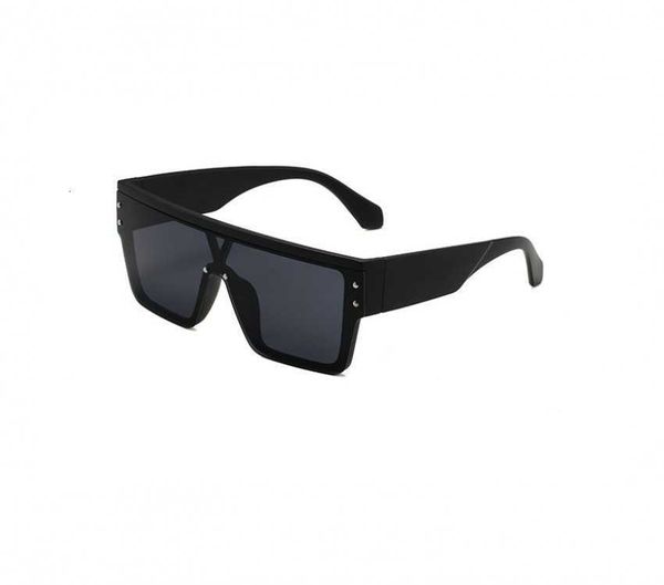 new 1583 uv resistant sunglasses style simple personality glasses large frame sunglasses, White;black
new 1583 uv resistant sunglasses style simple personality glasses large frame sunglasses, White;black