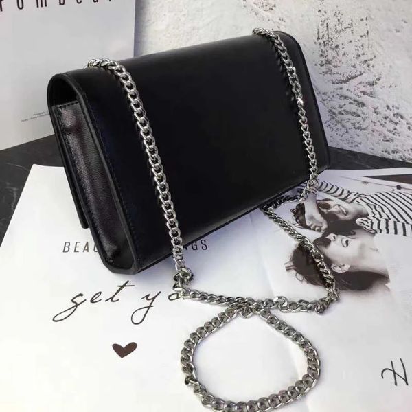 luxury designer handbags genuine leather tassel bags chain purse fashion clutch envelope lady shoulder bag cowhide luxury handbag purses, Black;red
luxury designer handbags genuine leather tassel bags chain purse fashion clutch envelope lady shoulder bag cowhide luxury handbag purses, Black;red