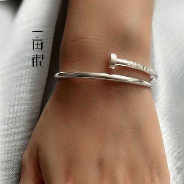 2023 designer carti bracelet jewelry bangle of silver full silver stick open solid bracelet simple jewelry personality couple, Black
2023 designer carti bracelet jewelry bangle of silver full silver stick open solid bracelet simple jewelry personality couple, Black