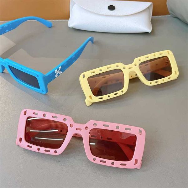designer glasses sweet cool punk net red cut-out hole fashion sunglasses pink girls new box, White;black
designer glasses sweet cool punk net red cut-out hole fashion sunglasses pink girls new box, White;black
