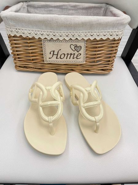 women egerie slippers designer flat sandals beach flip flop shoes summer jelly family beach casual new ketd
women egerie slippers designer flat sandals beach flip flop shoes summer jelly family beach casual new ketd